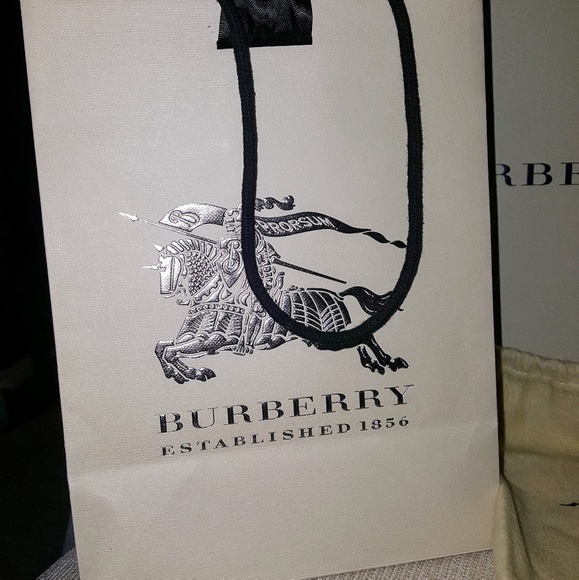 BURBERRY AUTHENTIC NEW BAGS - Picture 2 of 6
